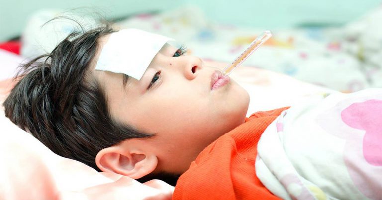 Cara Bezakan Antara Demam Selesema & Influenza, Nampak Sama Tapi Perhati Pula Tanda-Tanda Bahaya Ini!