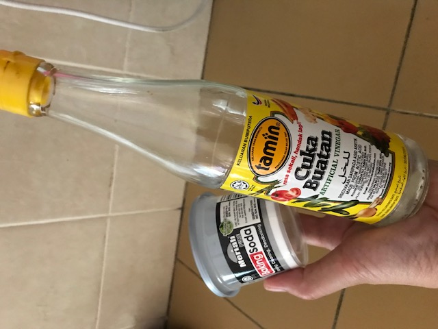 Tip Cuci Oven Yang Melekat Kotoran, Hasilnya Berkilat. Guna Cuka & Baking Soda