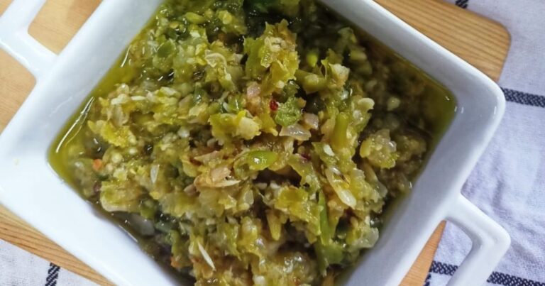 Buat Sendiri Sambal Hijau Padang. Ada Sambal Ini Lauk Ikan Atau Ayam Goreng Saja Pun Jadi Sedap