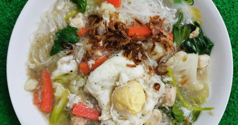 Bihun Rebus, Menu Makan Malam Paling Senang. Tip Sedap Bawang Kena Kisar Bukan Tumbuk