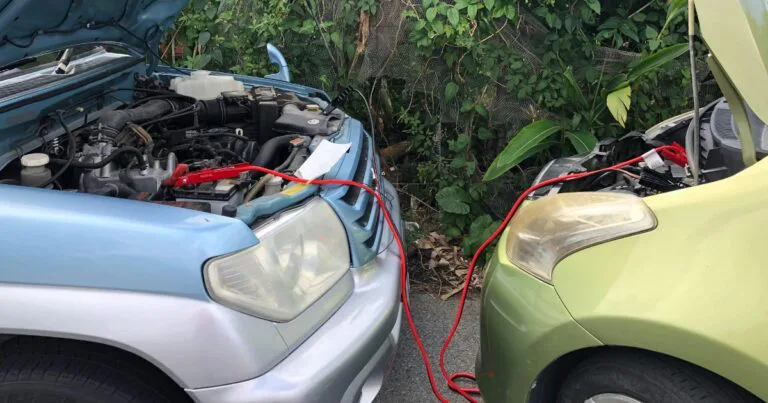 6 Petunjuk Bateri Kereta Sikit Lagi Nak ‘Kong’. Dah Ada Satu, Boleh Terus Pergi Bengkel