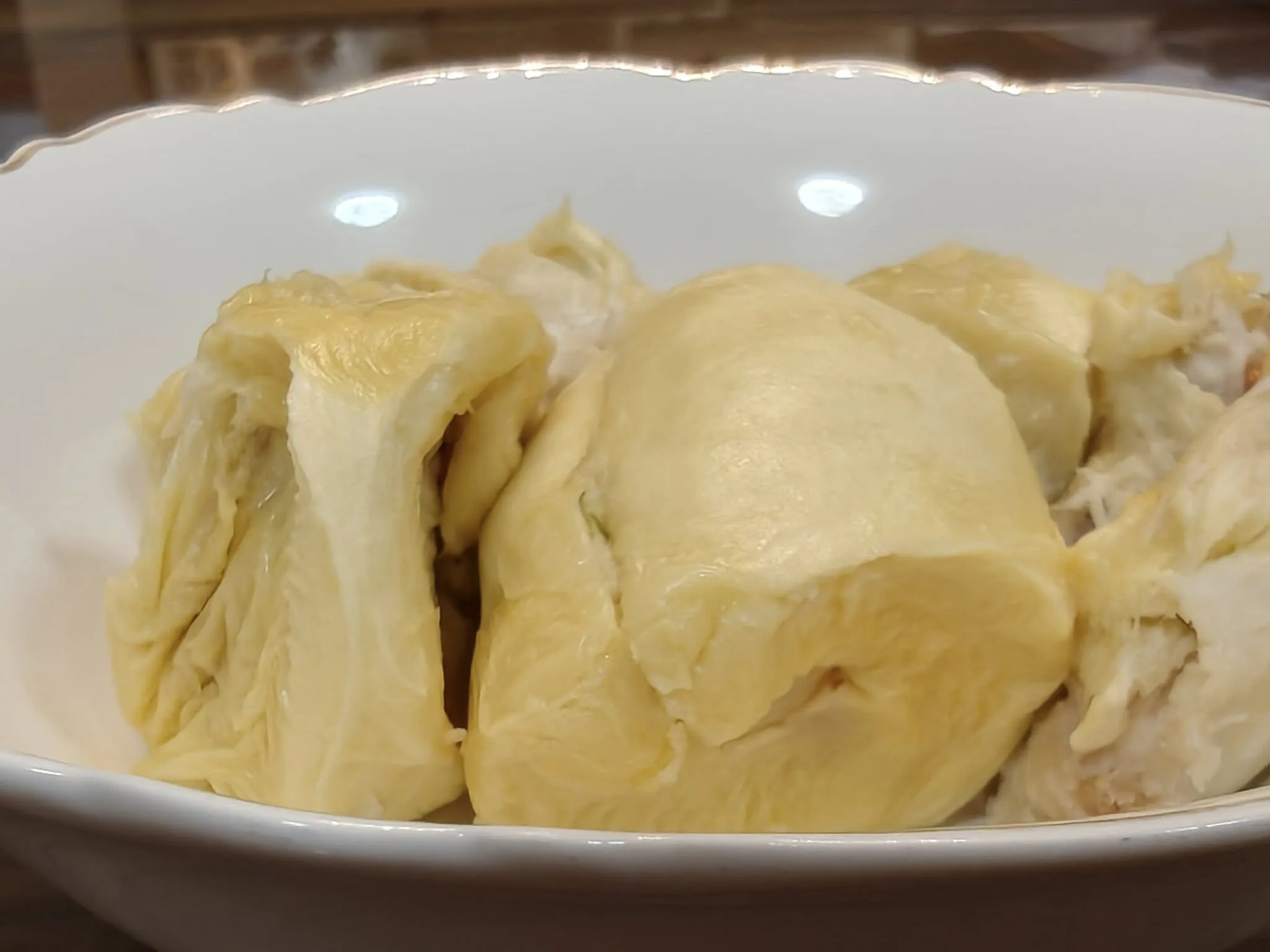 Makan Durian Waktu Malam Memang Sedap, Tapi Hati-Hati. Doktor Kongsi 5 Masalah Kesihatan Yang Boleh Terjadi