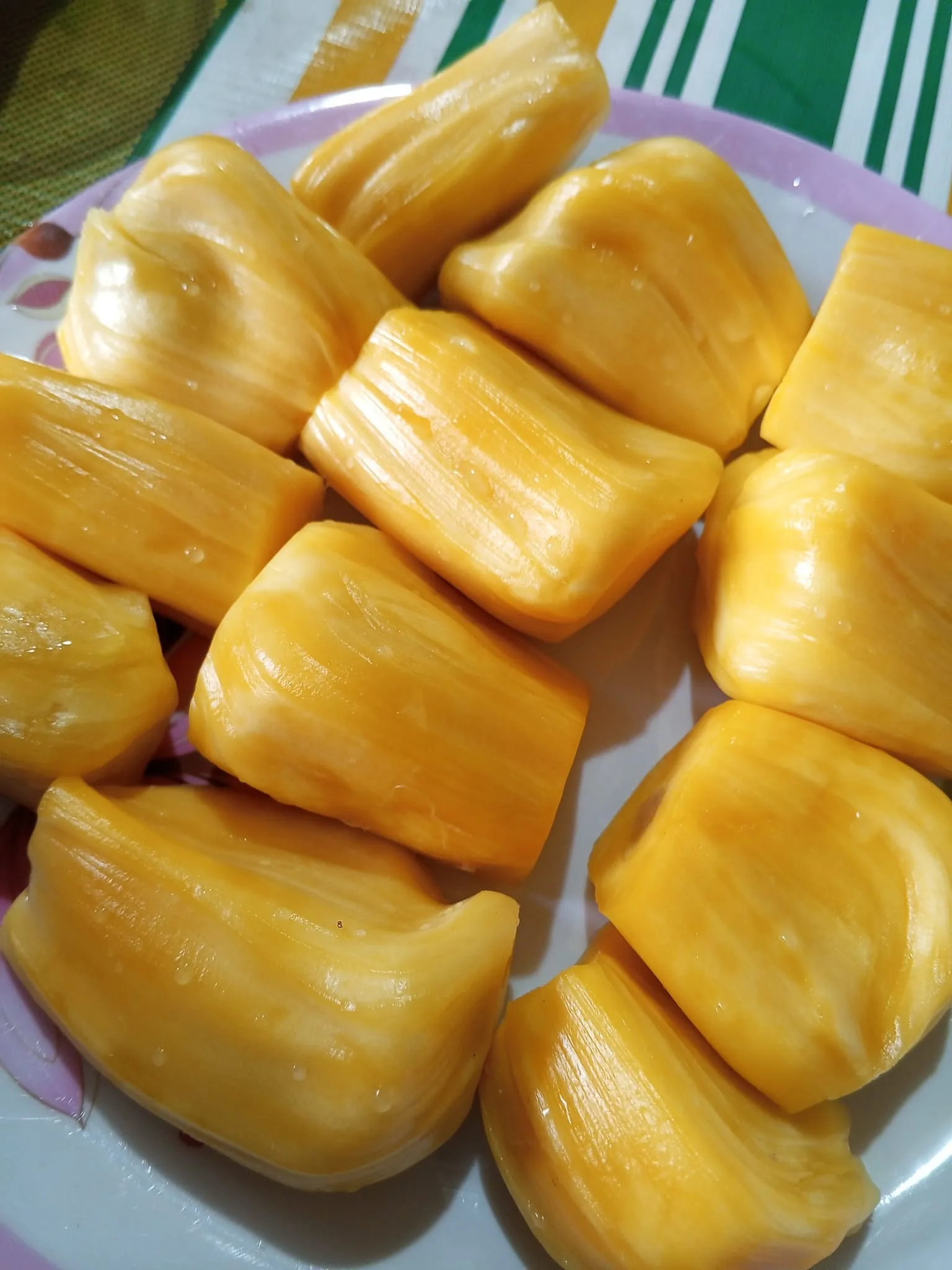 Cara Buat Pulut Nangka, Hidang Dengan Kuah Santan. Lemak Manis Bersatu, Sedapnya