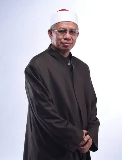 Dr Zulkifli Jelaskan Hukum Talak Bersyarat Selepas Tular Dakwaan Suami 'Taruh' Rumah Tangga Demi Argentina 3 Dr Zulkifli Jelaskan Hukum Talak Bersyarat Selepas Tular Dakwaan Suami ‘Taruh’ Rumah Tangga Demi Argentina