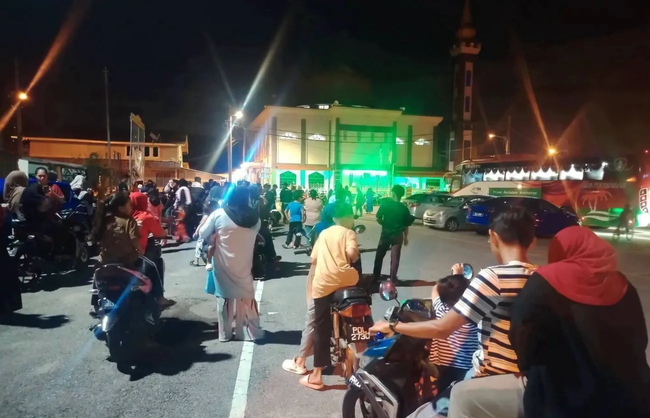 Ratusan Pelarian Rohingya Berkhemah Di Hadapan UNHCR Kuala Lumpur, Dakwa Diusir Dari Pulau Pinang