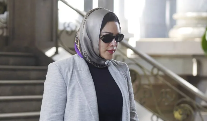 Zizie Izette Dilepas Dan Dibebaskan Daripada Tiga Pertuduhan Subahat Rasuah RM2.8 Juta 3 Zizie Izette Dilepas Dan Dibebaskan Daripada Tiga Pertuduhan Subahat Rasuah RM2.8 Juta
