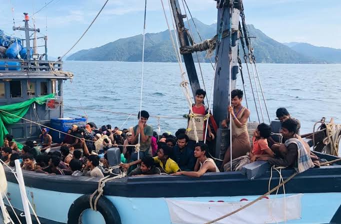 Myanmar Setuju Terima Semula 5,000 Pelarian Rohingya, Rakyat Malaysia Beri Reaksi… “Teruskan!” 6 Myanmar Setuju Terima Semula 5,000 Pelarian Rohingya, Rakyat Malaysia Beri Reaksi… “Teruskan!”