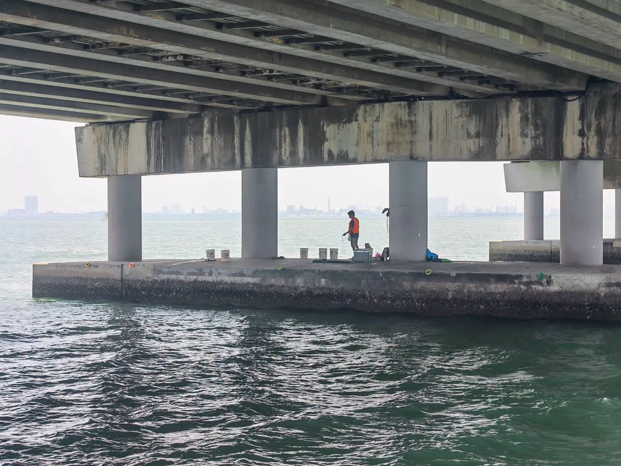 Tiga Pemancing Ditahan Ceroboh Kawasan Larangan Bawah Jambatan Pulau Pinang 3 Tiga Pemancing Ditahan Ceroboh Kawasan Larangan Bawah Jambatan Pulau Pinang