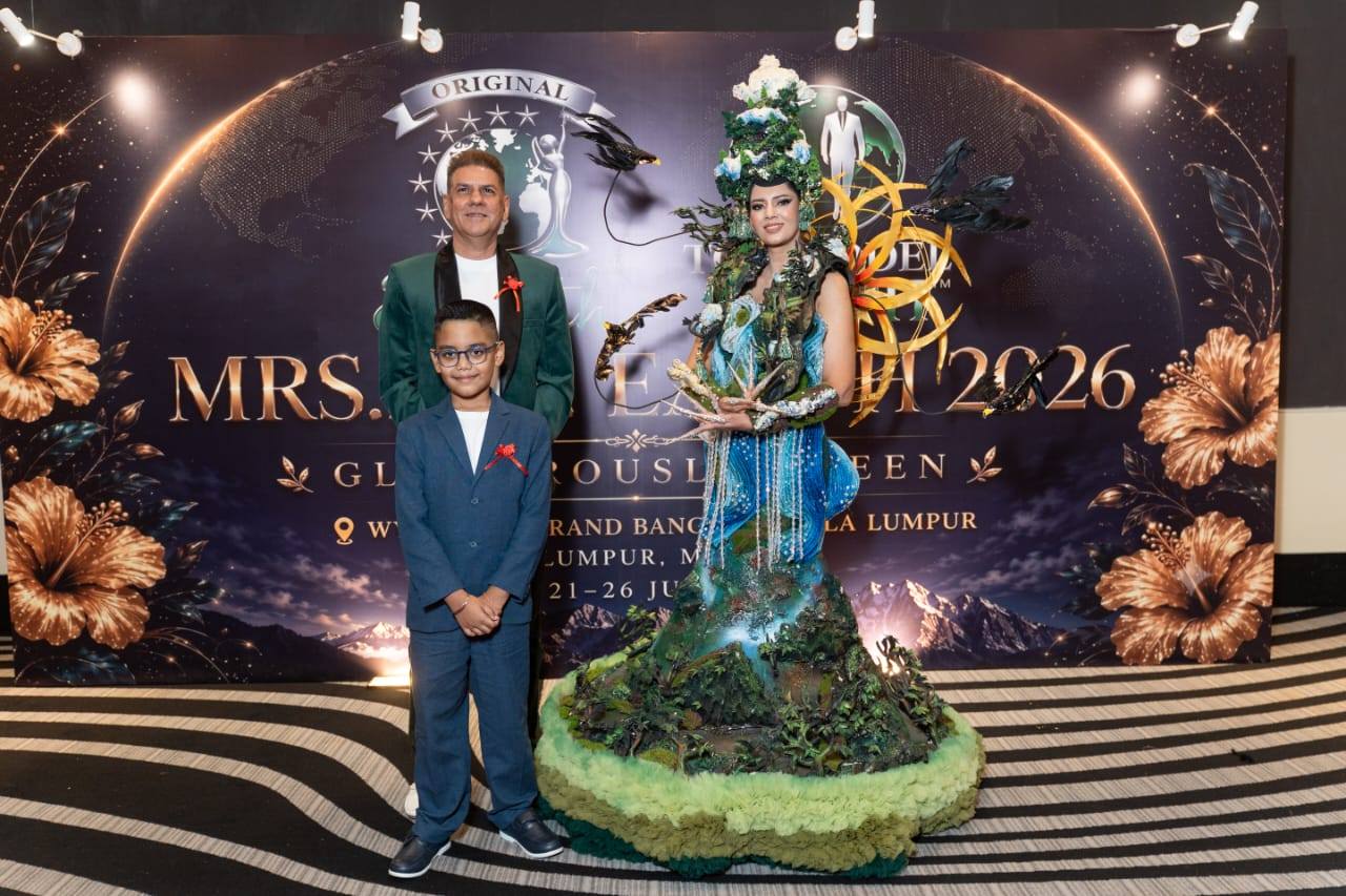 Busana Beg Kanvas Kitar Semula Curi Tumpuan, Datin Kelvin Dhillon Dinobat Mrs. Queen of Earth 2026 4 Busana Beg Kanvas Kitar Semula Curi Tumpuan, Datin Kelvin Dhillon Dinobat Mrs. Queen of Earth 2026