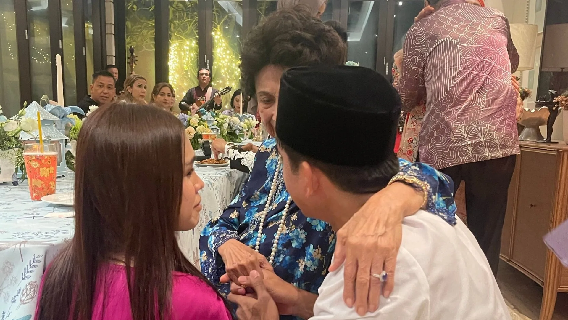 Dua Jam Terakhir Bersama Tun Dr Siti Hasmah Kini Jadi Kenangan Paling Bermakna Buat Syed Saddiq dan Bella