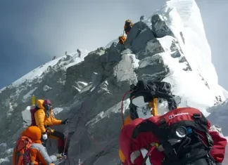 Tak Sangka, Kencing Pendaki Antara Faktor Glasier Gunung Everest Mencair