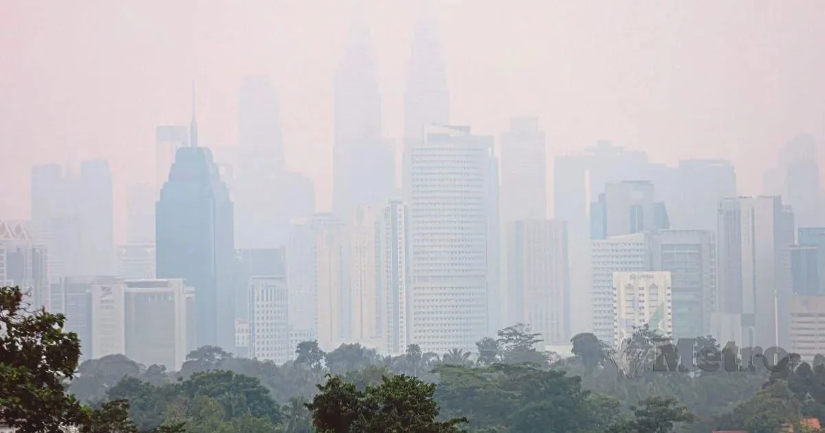 Jerebu! Malaysia Tunggu ‘Lampu Hijau’ Indonesia, Sedia Hantar 3 Helikopter & Sebuah Pesawat 2 Jerebu! Malaysia Tunggu ‘Lampu Hijau’ Indonesia, Sedia Hantar 3 Helikopter & Sebuah Pesawat