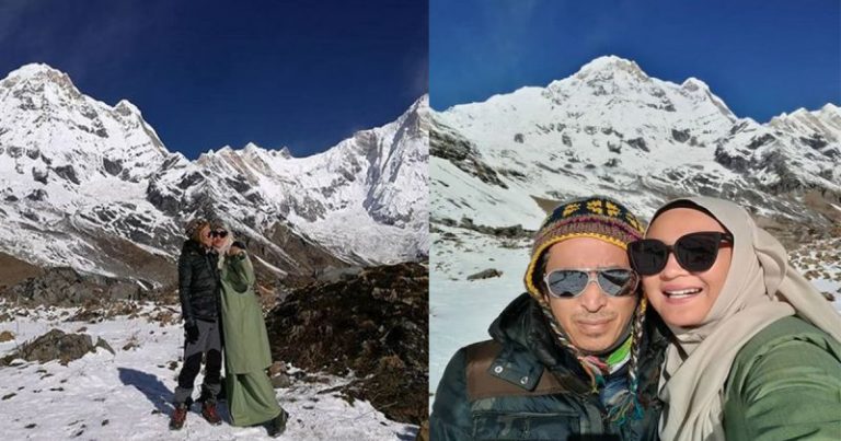 Foto Isteri Amy Search Berbaju Kurung Selepas Tawan Puncak Annapurna Tarik Perhatian Netizen. Sanggup Tahan Sejuk Untuk Rai Kejayaan!