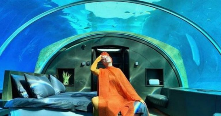 Bilik Hotel Bersaksikan Hidupan Laut RM208,000 Satu Malam, Neelofa Teruja Jadi Orang Ketiga Di Dunia Nikmati Kemewahan The Muraka Di Maldives