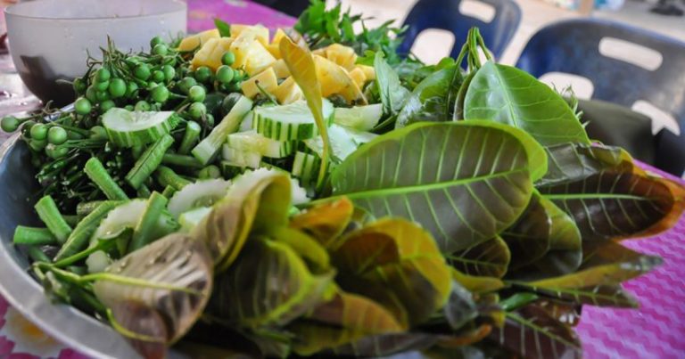 15 Jenis Ulam Perlu Amal Kalau Nak Wajah Nampak Awet Muda