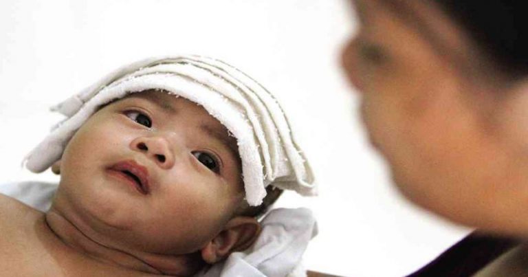 Cara Tuam Yang Betul Bila Anak Demam, Barulah Panas Cepat Turun